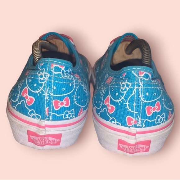 Vans Limited Edition Hello Kitty  Low Top Skate Shoe Sneakers, Size 10 - Picture 5 of 8